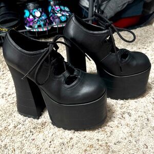 Current mood MERCIFUL MANIFESTATION PLATFORM OXFORDS